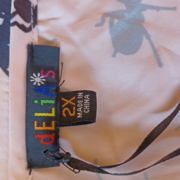 DOLLSKILL 2x Pink satin lounge set with black ants all over.Top/Shorts - Picture 6 of 13